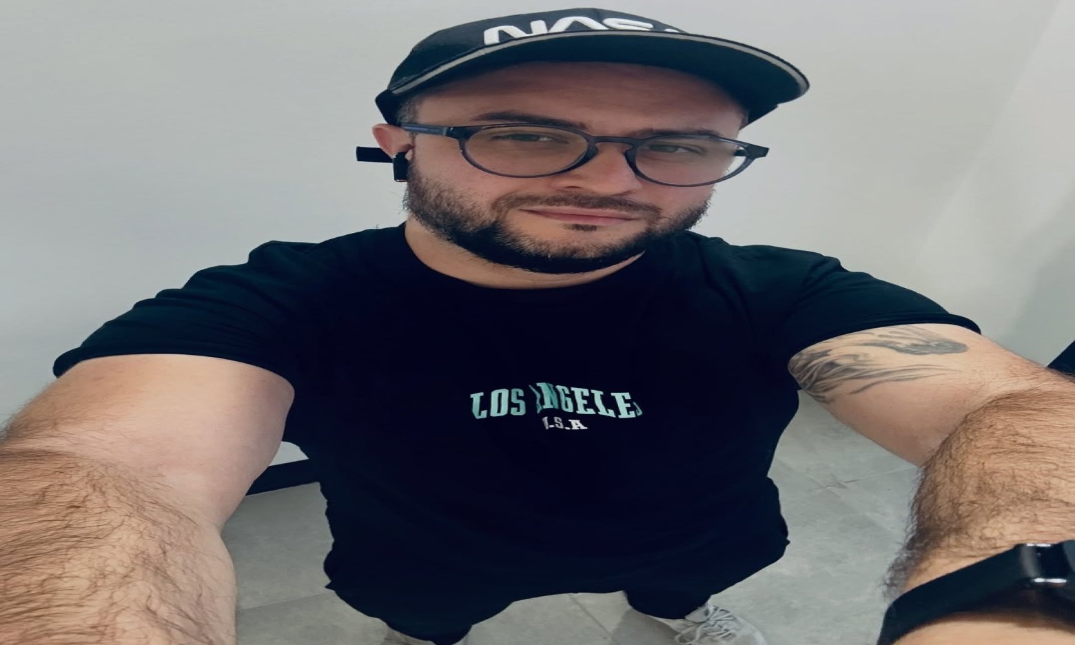 Блогер Беспалов відверто зізнався, скільки брехні в його плітках про українських зірок (ВІДЕО)