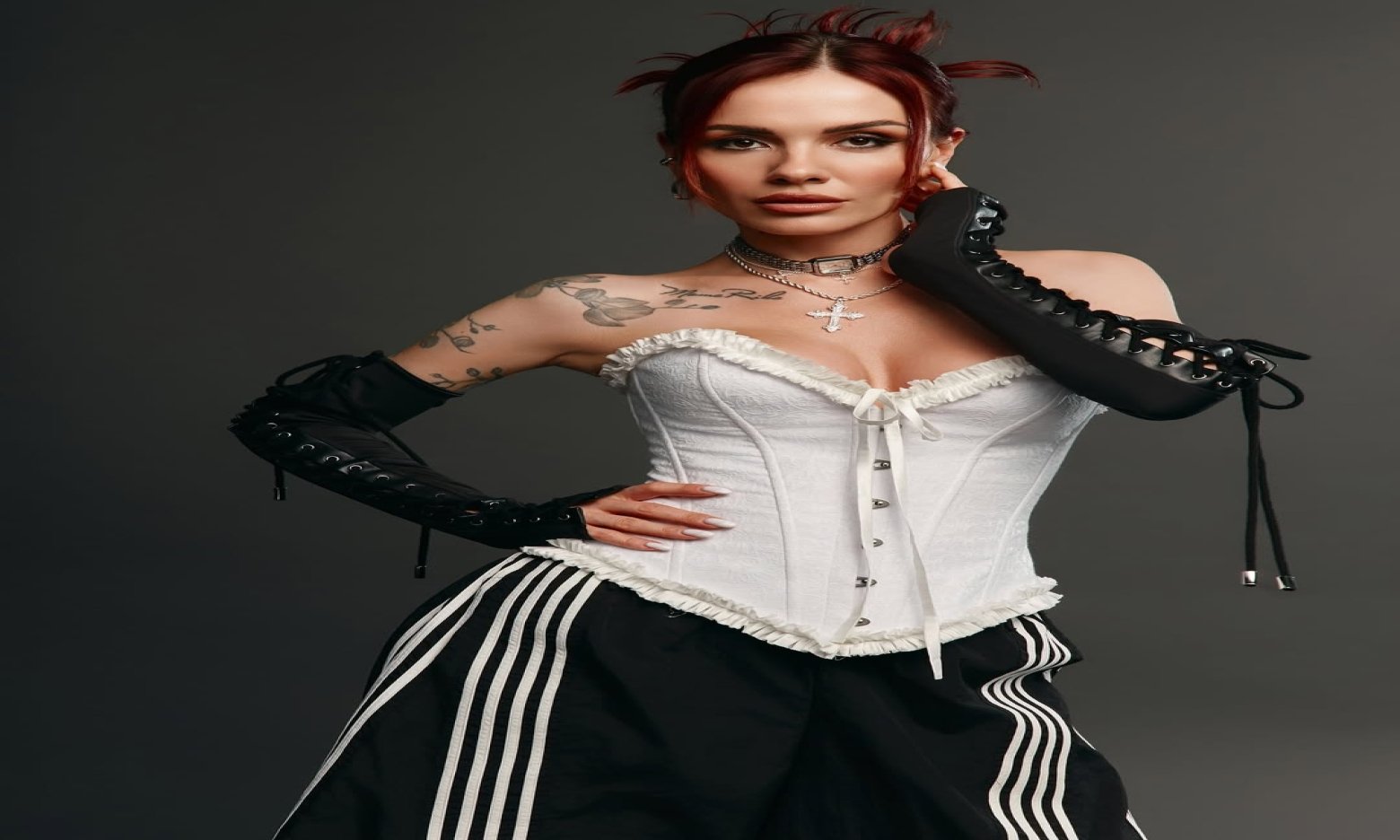 «Ви писали, відпочинь»: MamaRika довела себе до крайнощів і потрапила під ніж хірурга — що сталося з артисткою