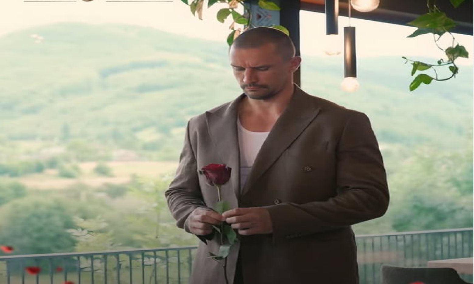 Учасниця «Холостяка 14» втекла від Тараса Цимбалюка на церемонії троянд: що сталося