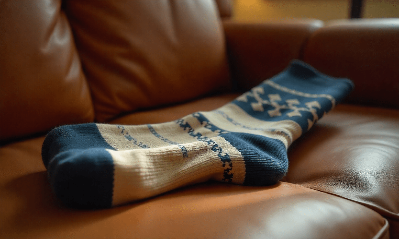 “Тепла шкарпетка”: як зробити грілку, яка працює без електрики і довго тримає тепло