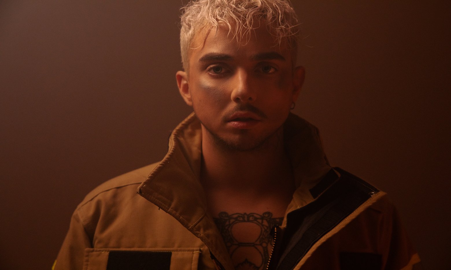 MÉLOVIN випустив пісню «я горю не згораю» і розповів, скільки грошей витратив на створення нового альбому (ВІДЕО)