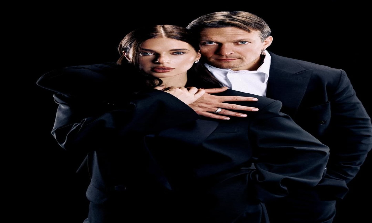 Діти — копія батька: дружина Усика замилувала шанувальників світлинами їхніх дітей (ФОТО)