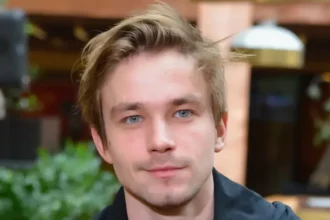Зеленський Зріст: подробиці зросту, біографія та кар’єрний шлях