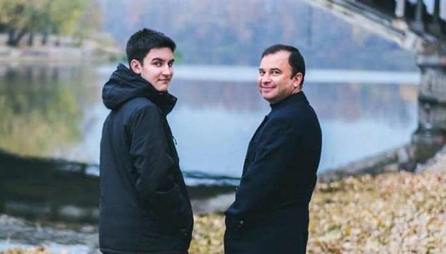Син Віктора Павліка: Життя, Кар'єра та Особистість