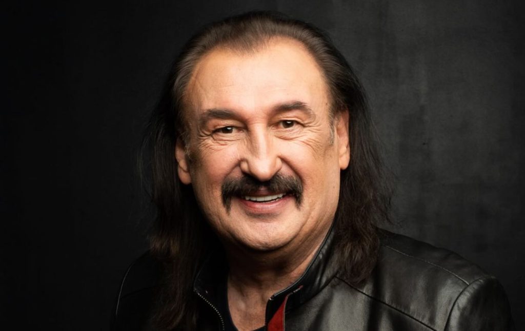 Степан Гіга Біографія: Життя, Кар'єра та Особисті Деталі