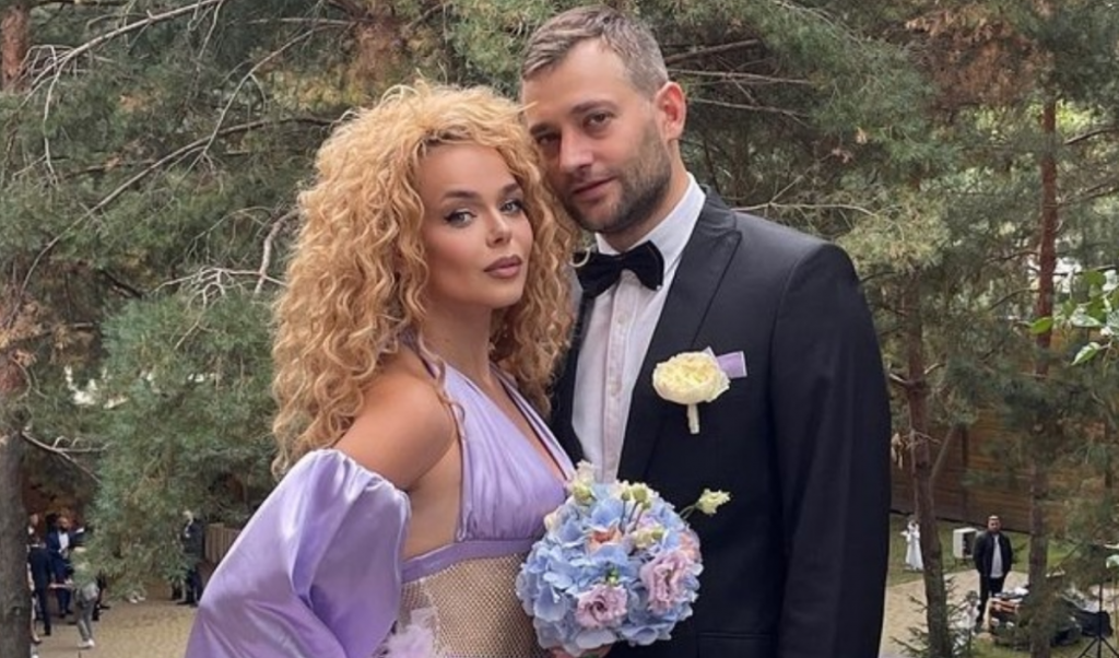 Аліна Гросу Перший Чоловік: біографія, кар'єра та особисте життя